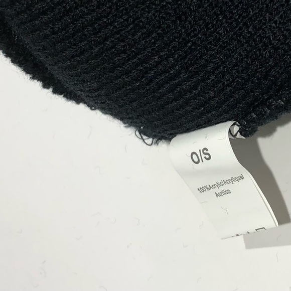 NEW Hat, Scarf and Gloves Set - Picture 5 of 7